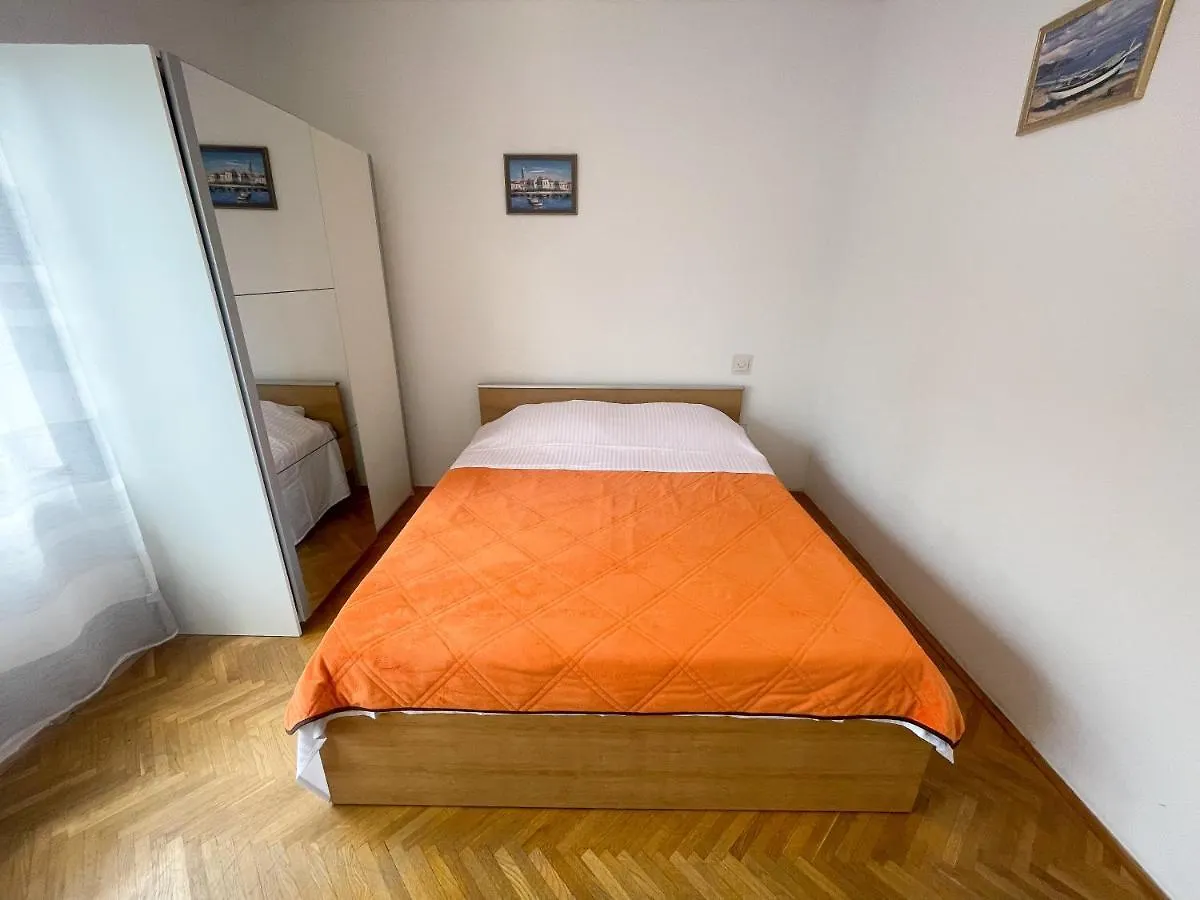 Villa Boza Jadranovo 0*,  Croatia