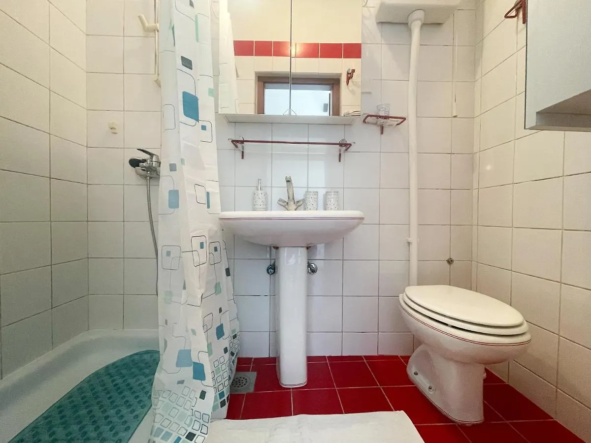 Villa Boza Jadranovo Apartment